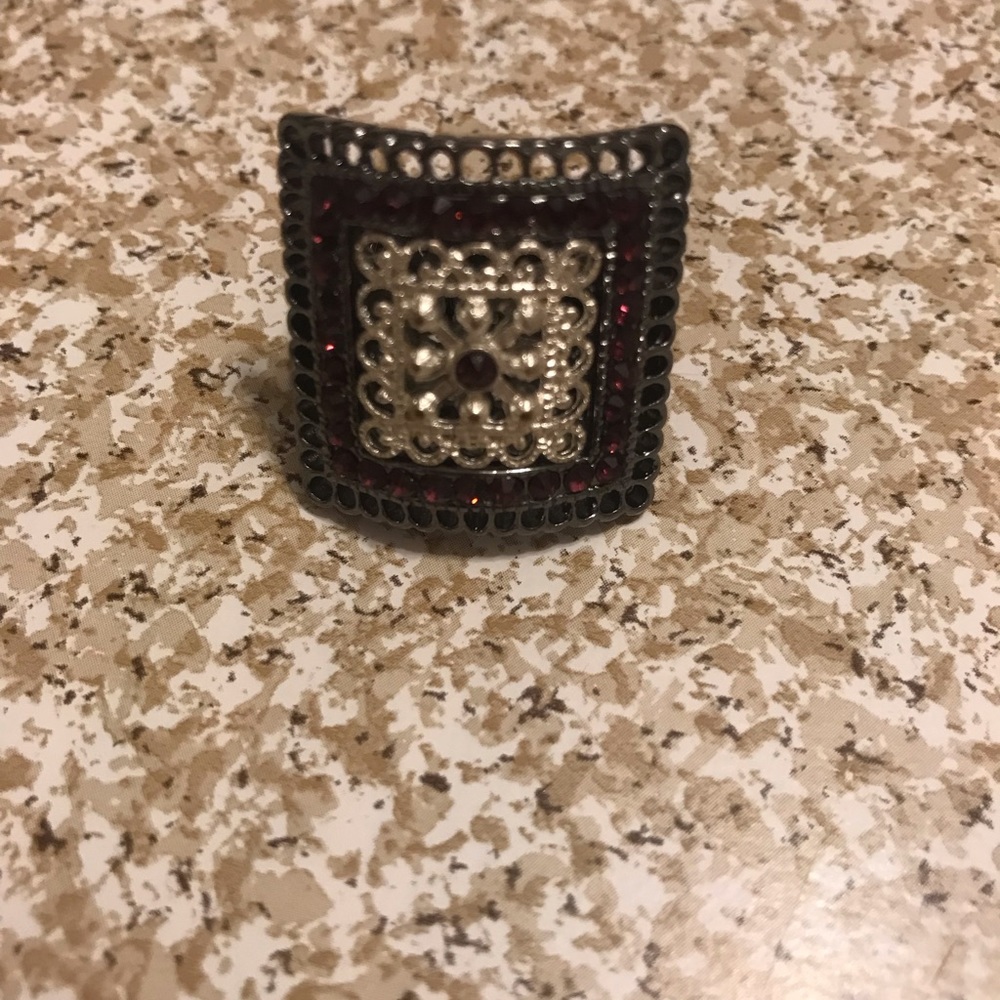 Stretch ring